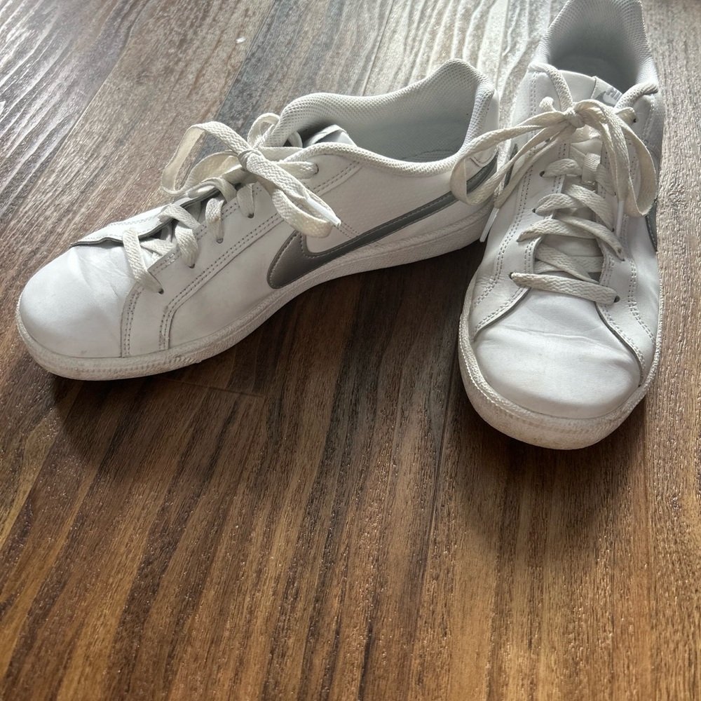Nike White and Silver Women's Sneakers